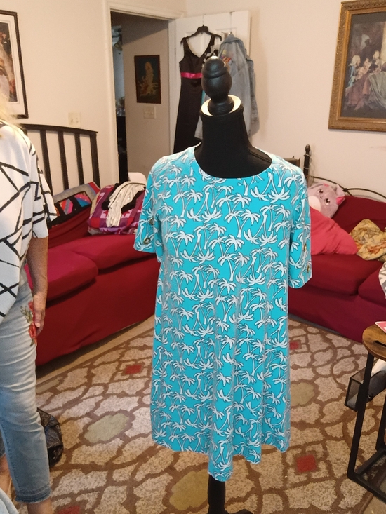 crown & ivy Dresses & Skirts - crown & ivy Turquoise Palm-Print Short Sleeve Dress Rivets Sleeves Extra Small